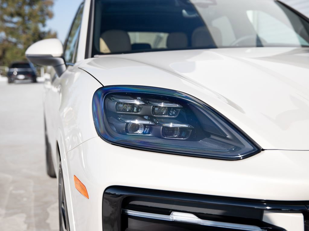 New 2026 Porsche Cayenne S image 19