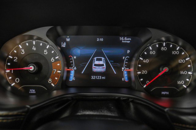 Used 2023 Jeep Compass Limited image 17