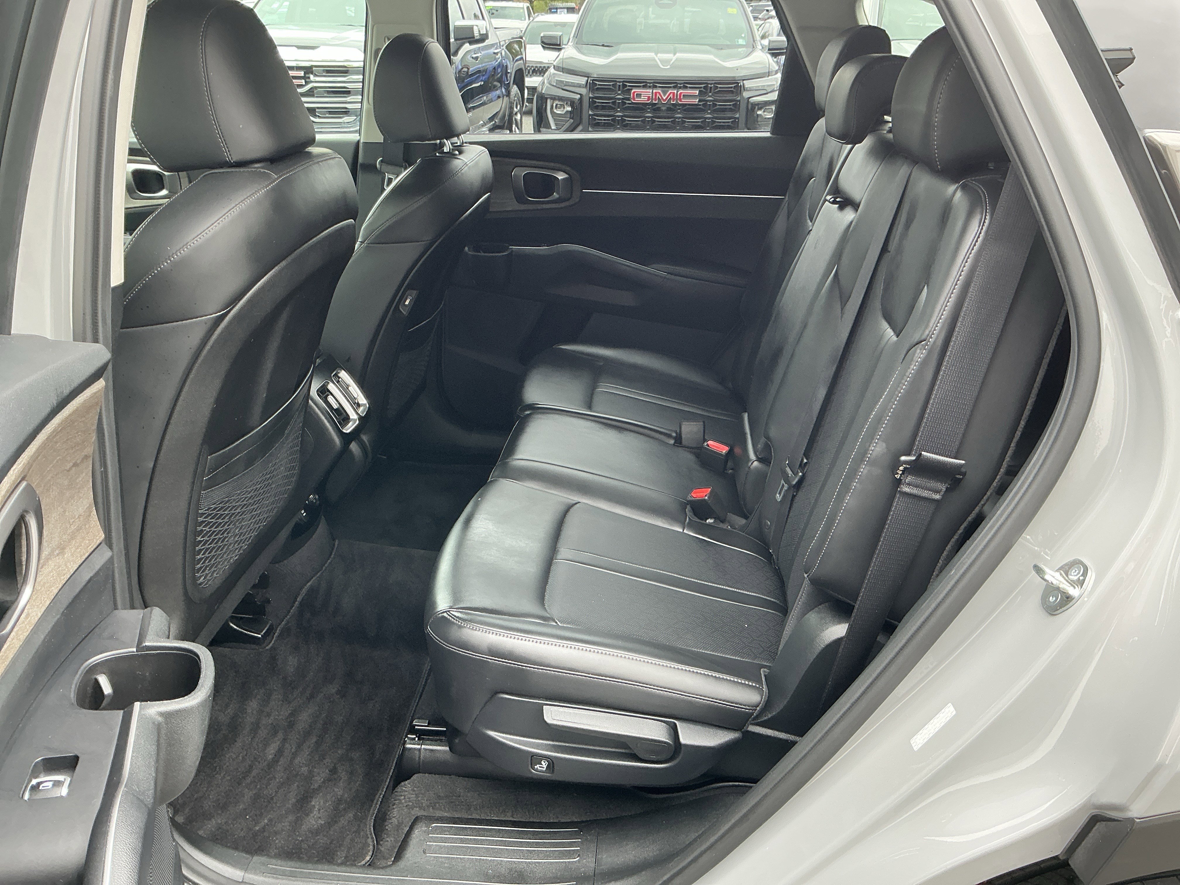 Certified 2023 Kia Sorento S AWD/4WD image 10