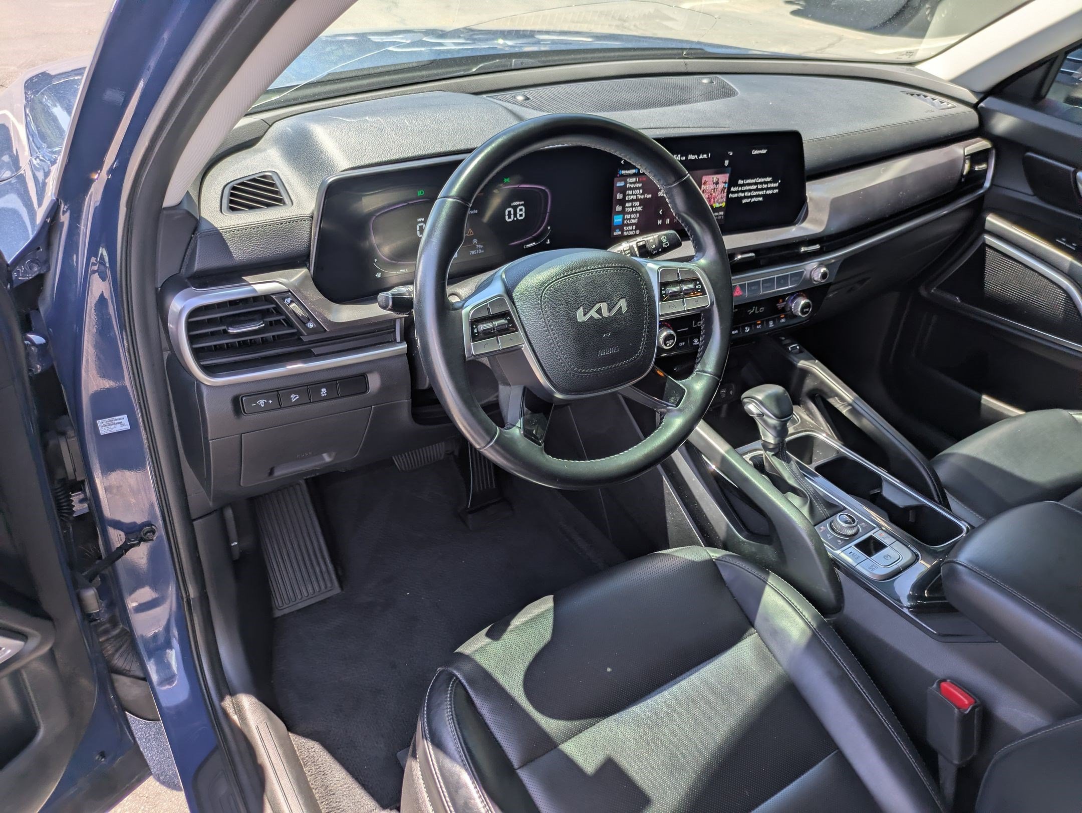 Used 2023 Kia Telluride S AWD/4WD image 16