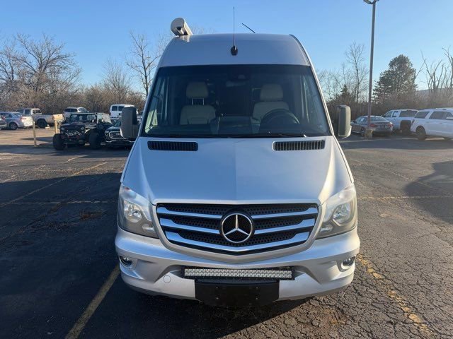 Used 2018 Mercedes-Benz Sprinter 3500 image 2