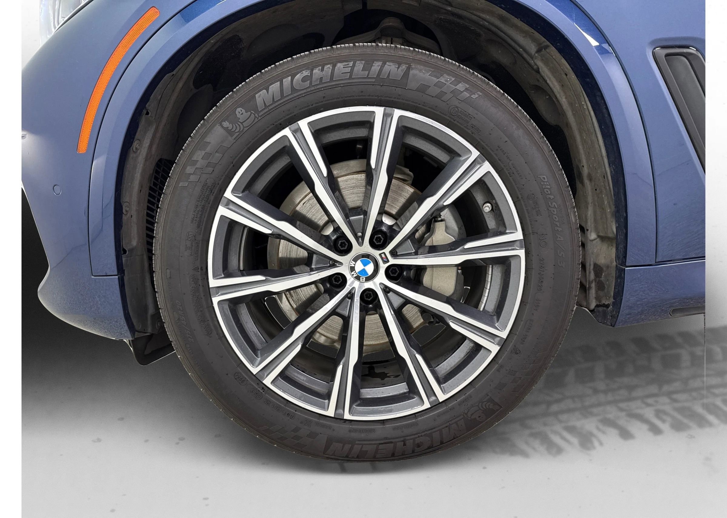 Used 2019 BMW X5 xDrive40i w/ M Sport Package image 24