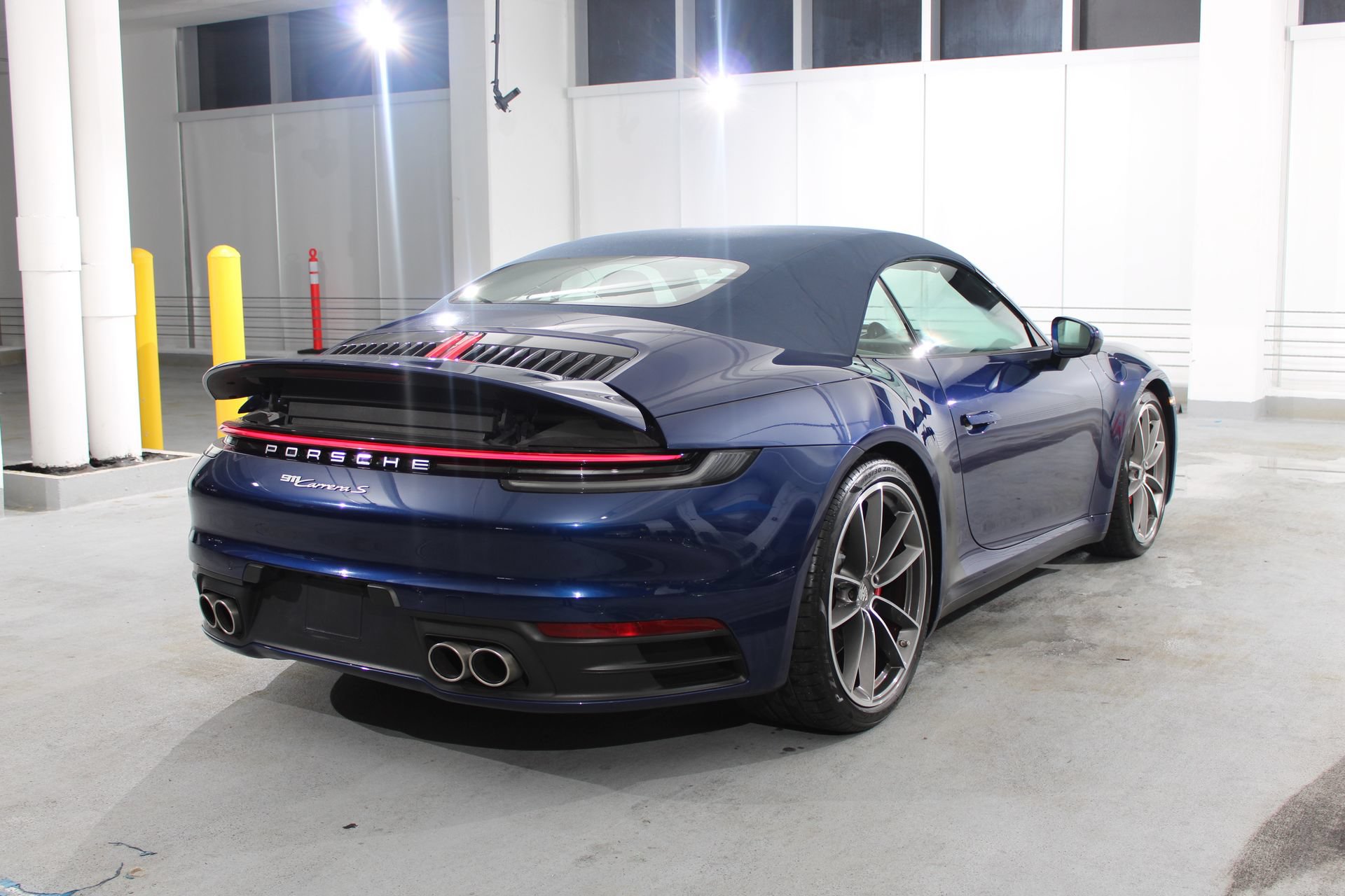 Used 2020 Porsche 911 Carrera S RWD image 6