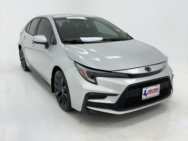 Used 2023 Toyota Corolla SE FWD image 2