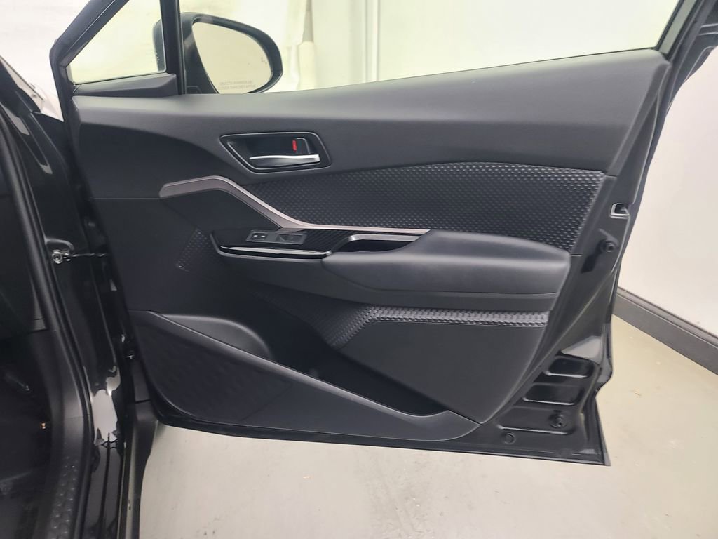 Used 2021 Toyota C-HR Nightshade image 12