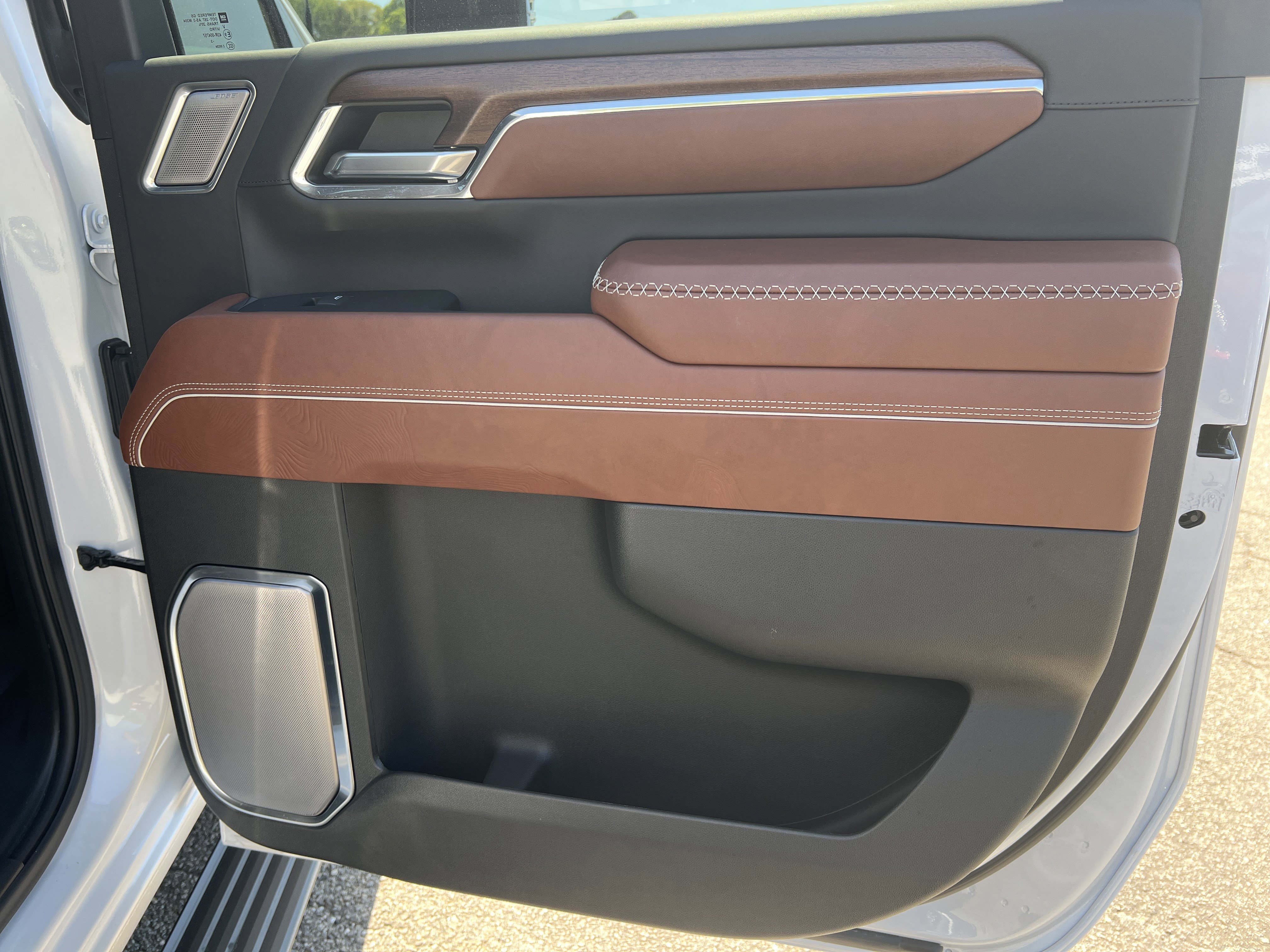 Used 2024 GMC Sierra 2500 Denali Ultimate w/ Max Trailering Package image 17