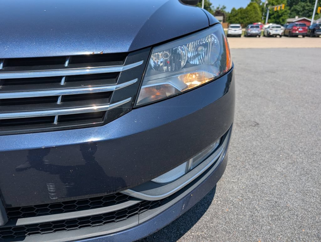 Used 2015 Volkswagen Passat 1.8T SEL Premium FWD image 10