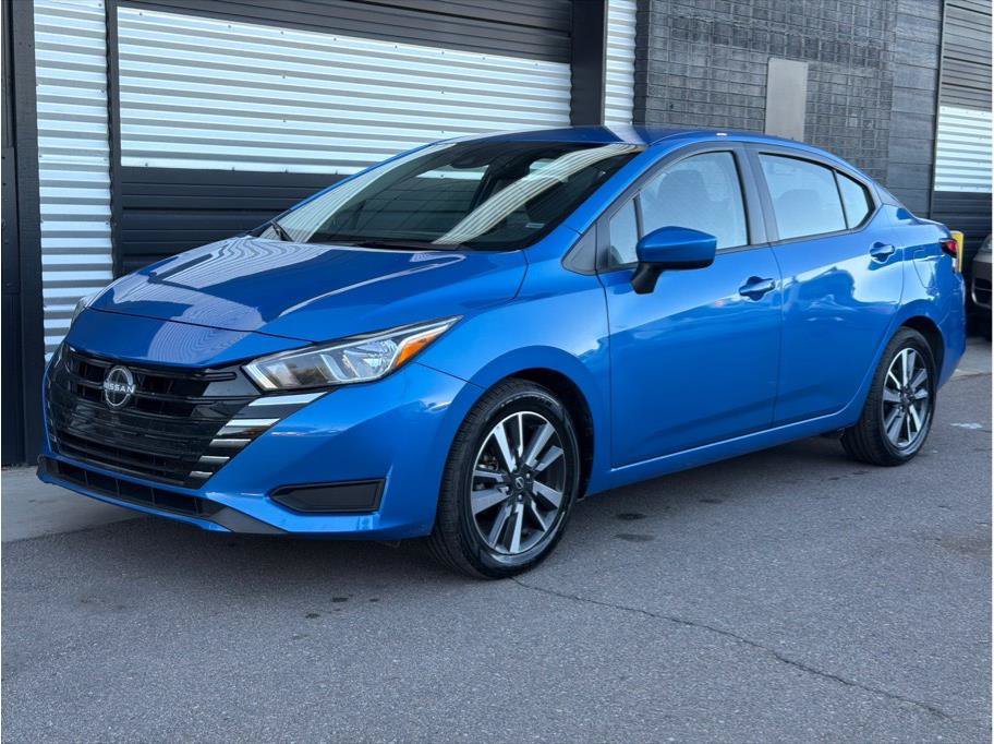 Used 2024 Nissan Versa SV FWD image 5