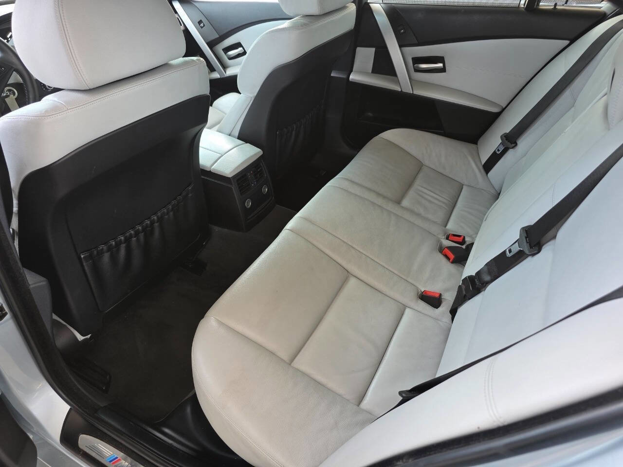 Used 2006 BMW M5 RWD image 30