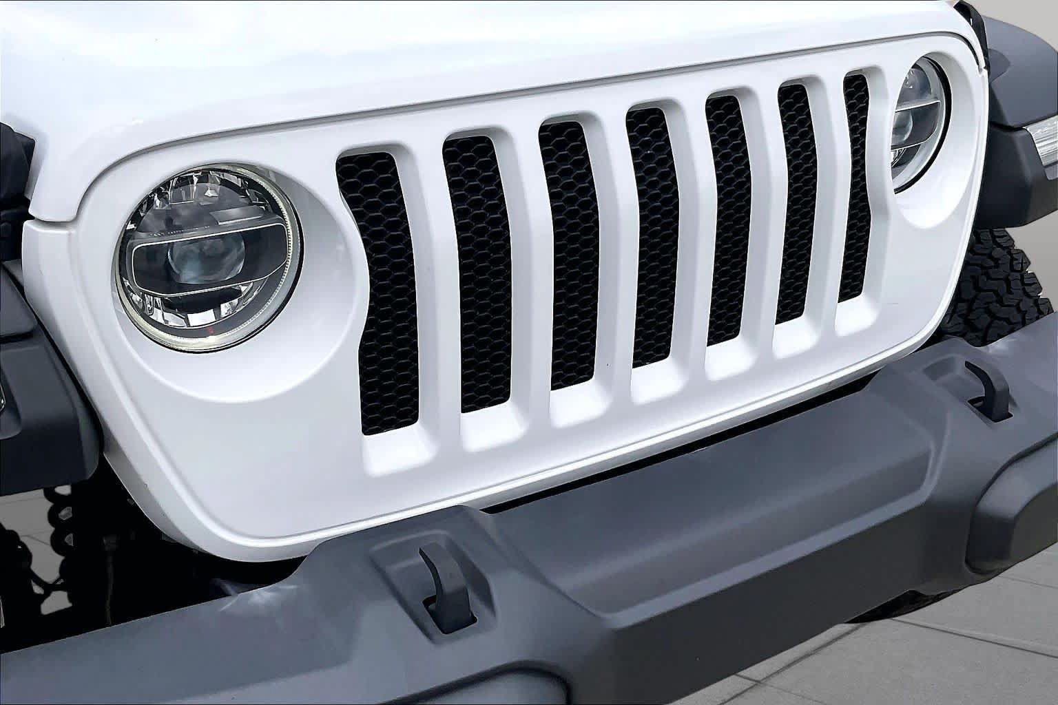 Used 2022 Jeep Wrangler Unlimited Sport AWD/4WD image 29