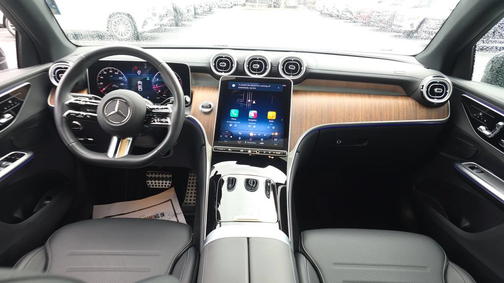 Certified 2025 Mercedes-Benz GLC 300 4MATIC image 24