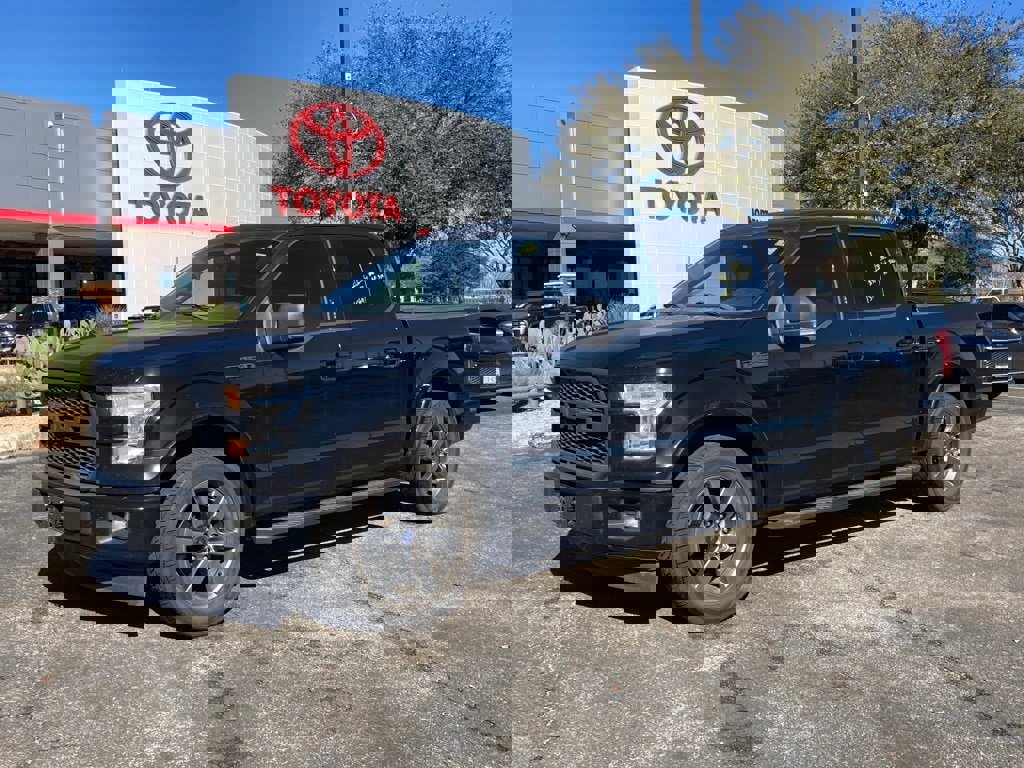 Used 2017 Ford F150 XLT w/ Equipment Group 302A Luxury