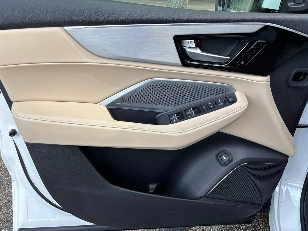 New 2026 Acura MDX w/ Technology Package FWD image 17