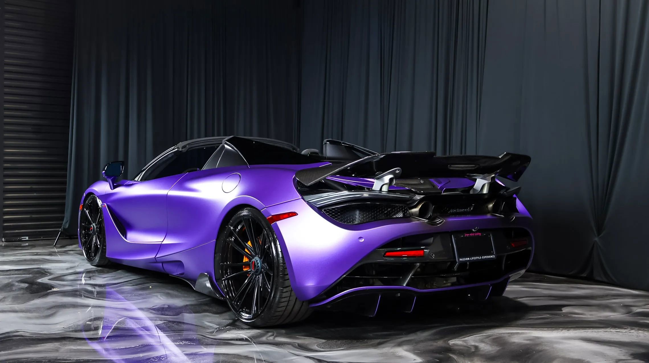 Used 2020 McLaren 720S Spider RWD image 15