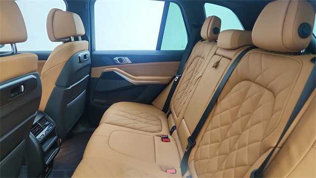 Used 2025 BMW X5 sDrive40i w/ M Sport Package image 30