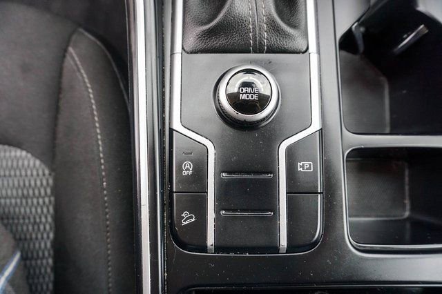 Used 2022 Kia Sorento LX image 18