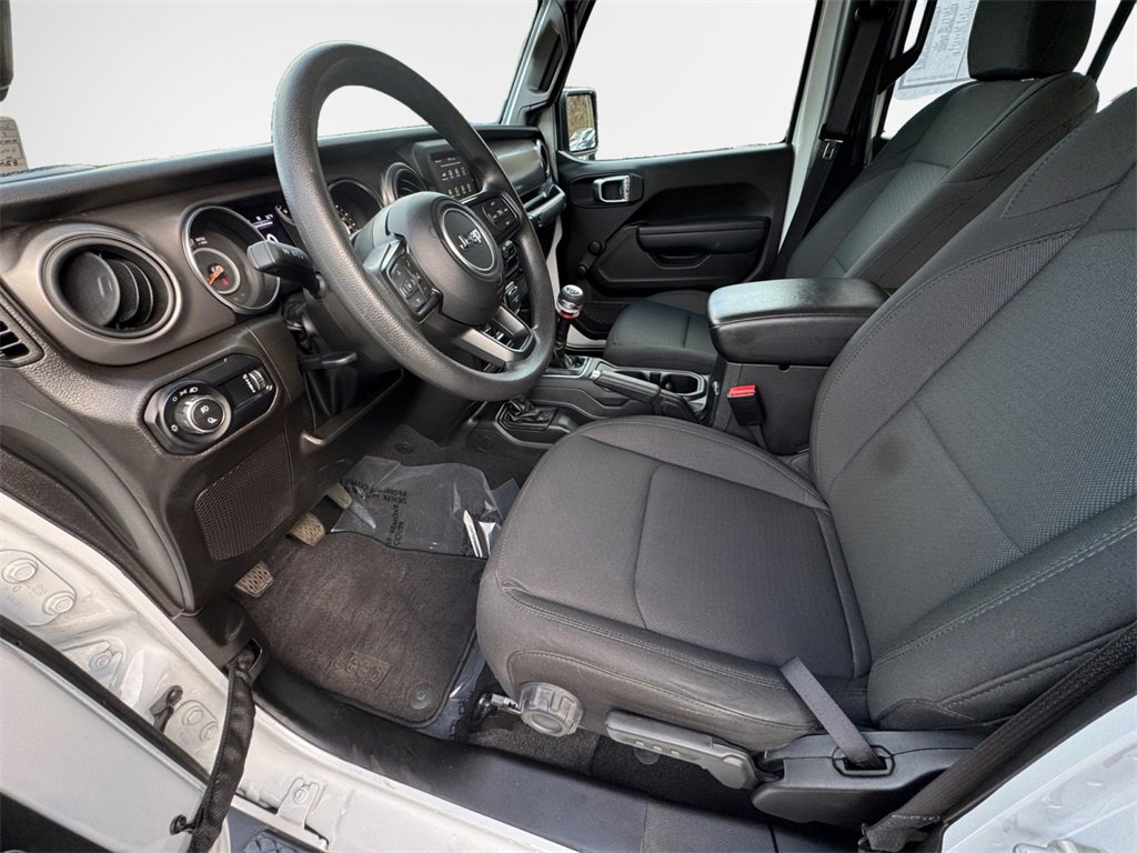 Used 2023 Jeep Gladiator Sport image 24