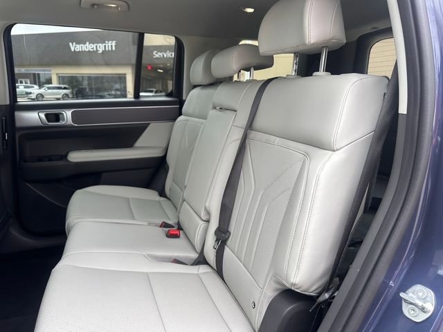 Used 2025 Hyundai Santa Fe SEL image 18