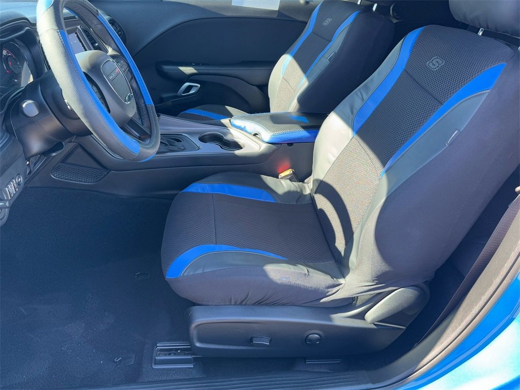 Used 2023 Dodge Challenger SXT w/ Blacktop Package image 11
