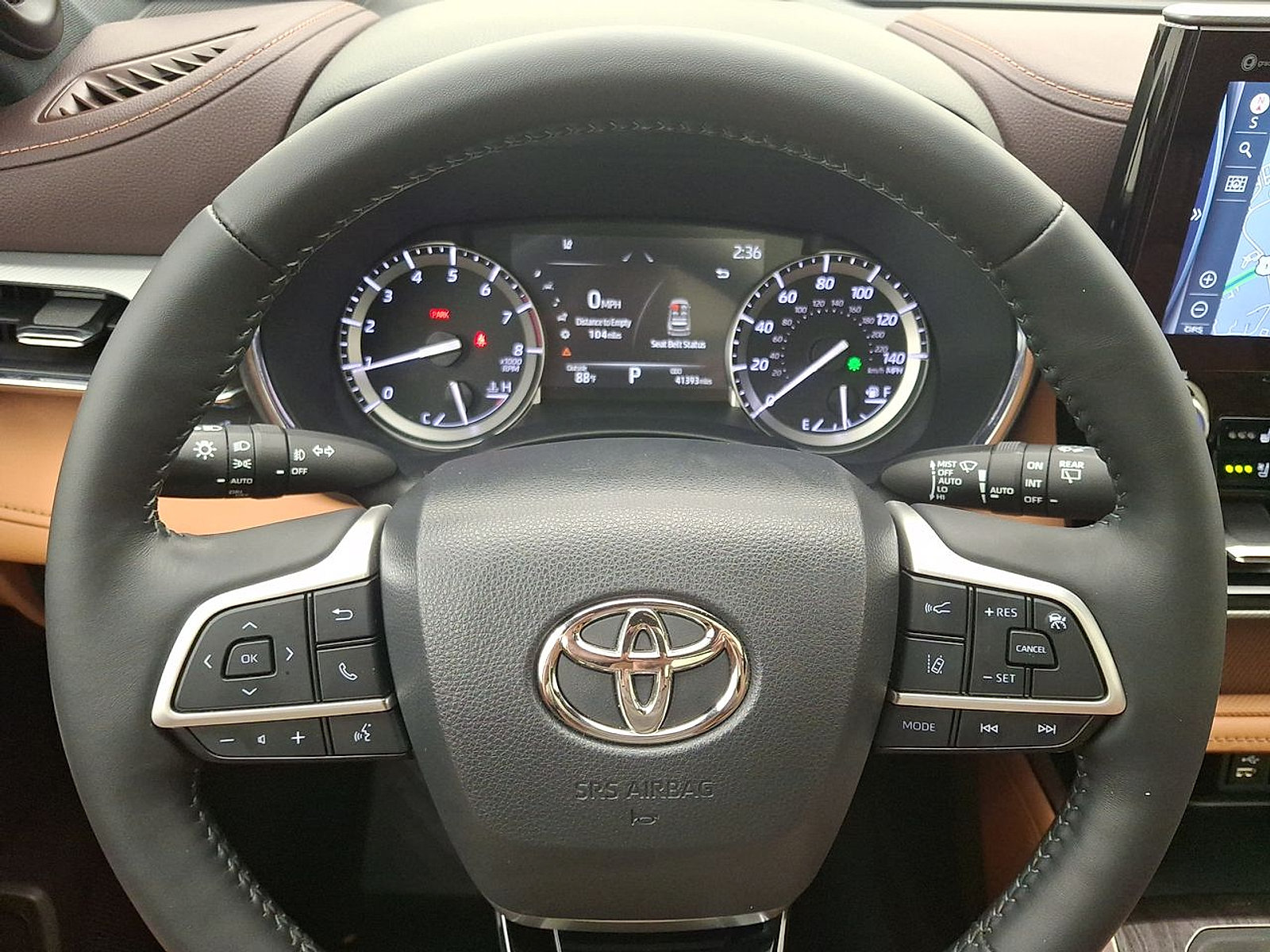 Used 2022 Toyota Highlander Platinum AWD/4WD image 19