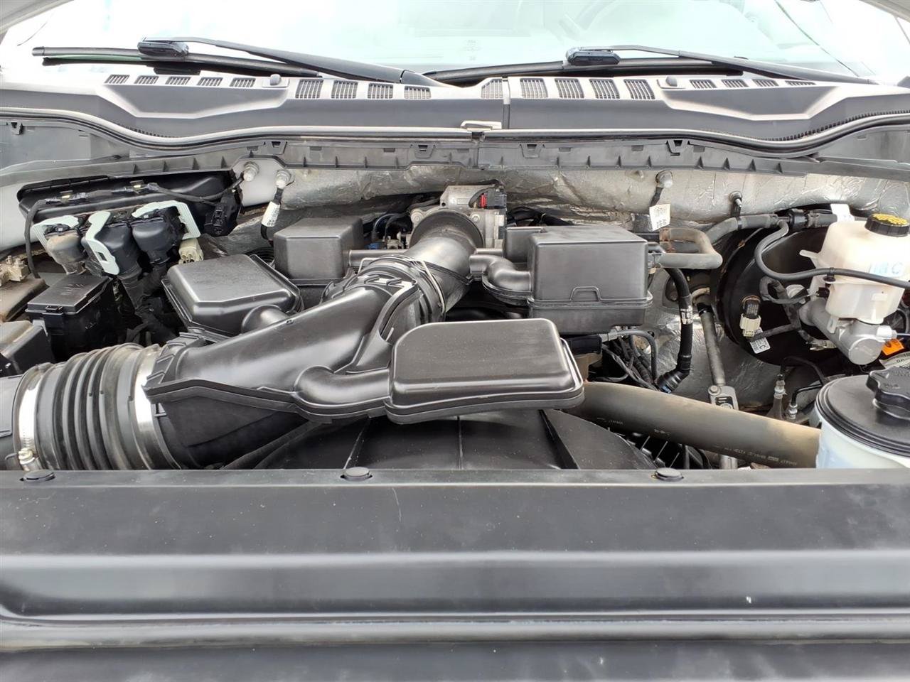 Used 2022 Ford F250 XL w/ Power Equipment Group AWD/4WD image 9