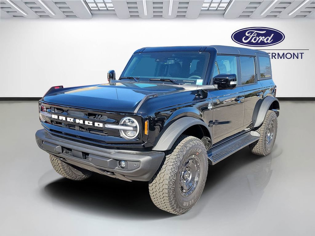 New 2025 Ford Bronco Outer Banks w/ Sasquatch Package image 2