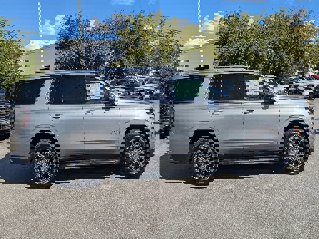 New 2026 Chevrolet Tahoe Premier image 2