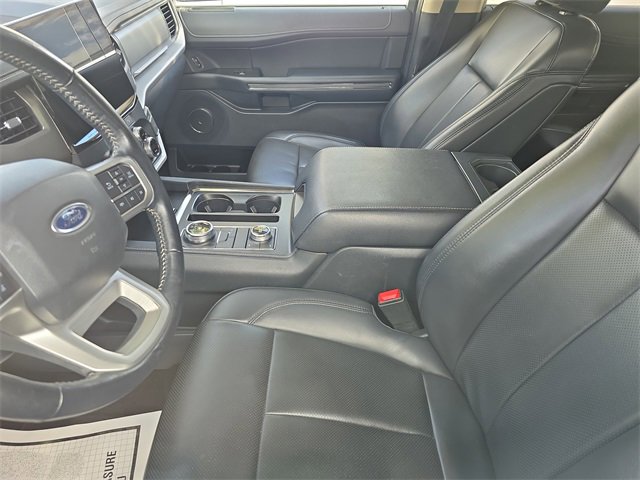 Used 2023 Ford Expedition XLT image 13