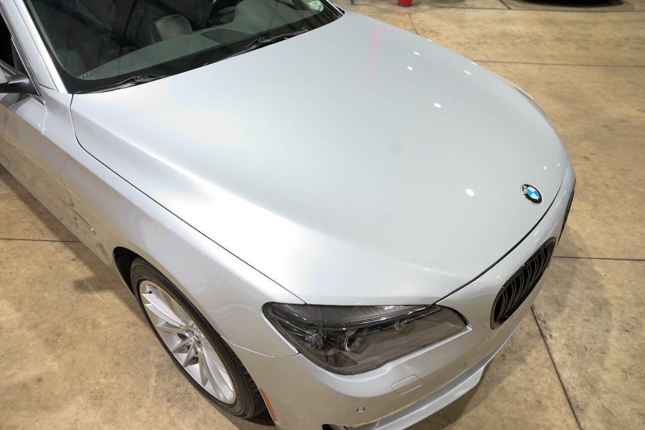 Used 2013 BMW 750Li xDrive AWD/4WD image 18