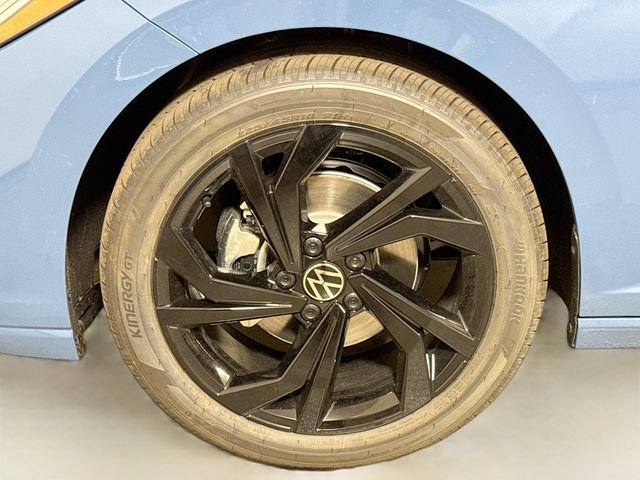 New 2026 Volkswagen Jetta SE FWD image 18