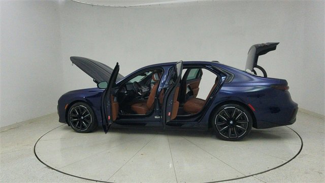Used 2023 BMW i7 xDrive60 image 74