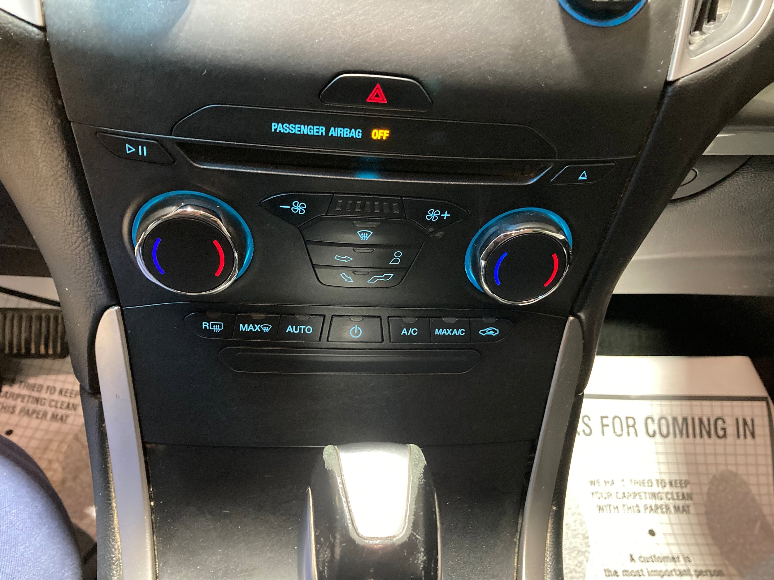 Used 2018 Ford Edge SEL w/ Class II Trailer Tow Package AWD/4WD image 24