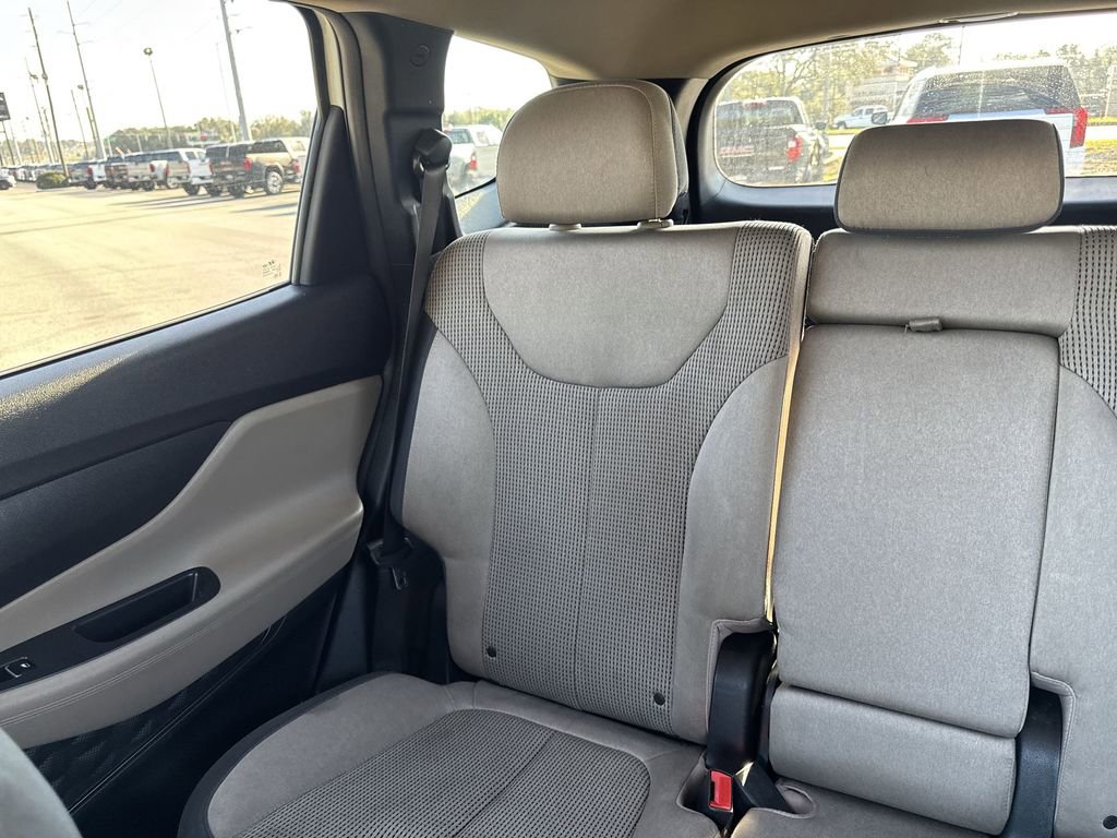 Used 2020 Hyundai Santa Fe SE w/ Cargo Package image 12