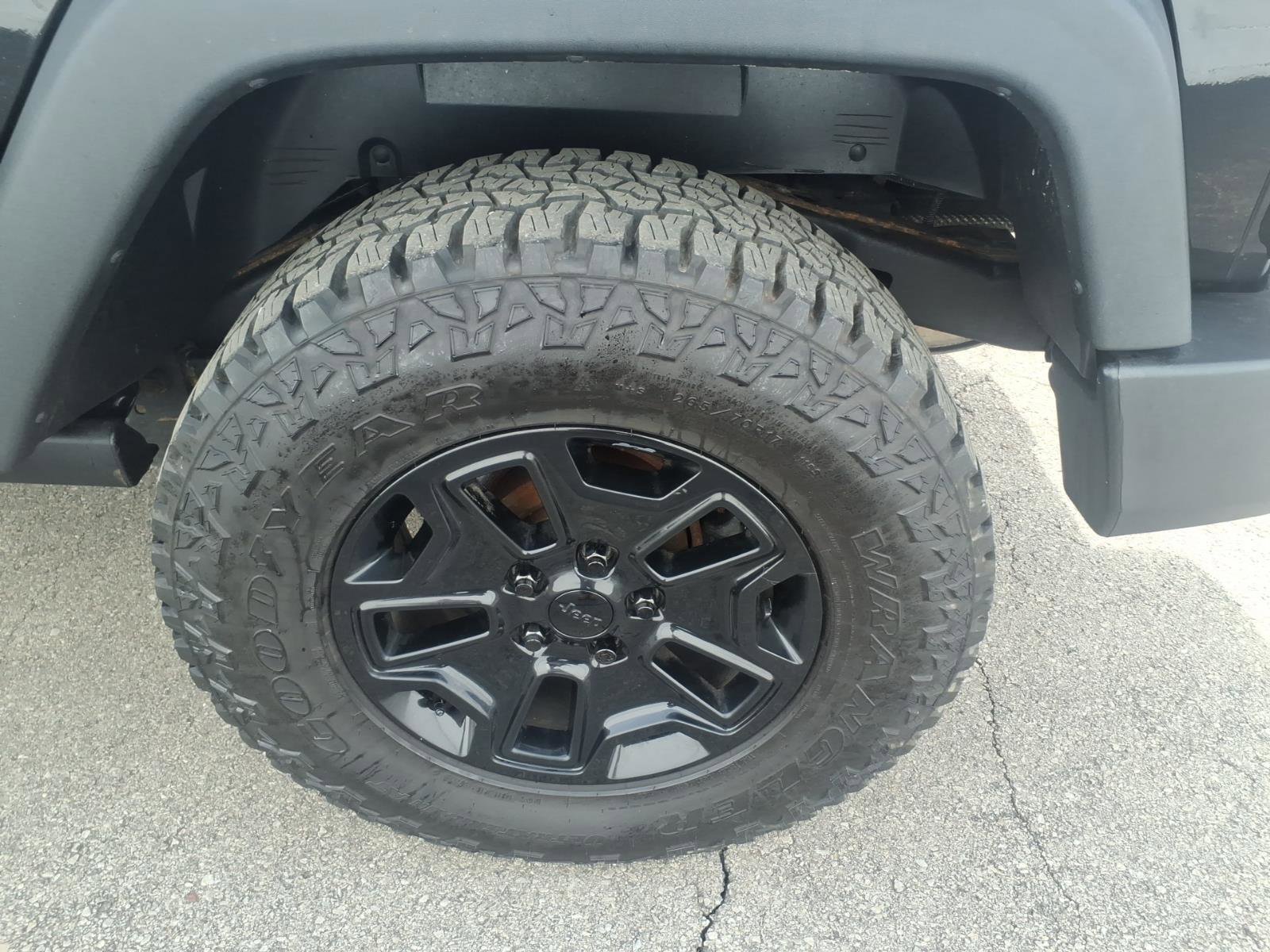 Used 2018 Jeep Wrangler Sport image 8