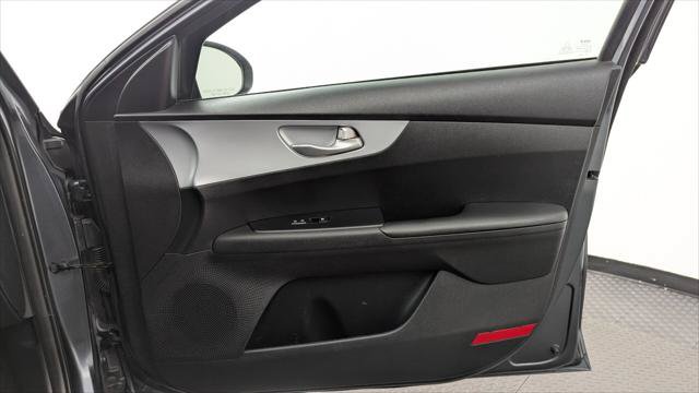 Used 2024 Kia Forte LXS FWD image 23