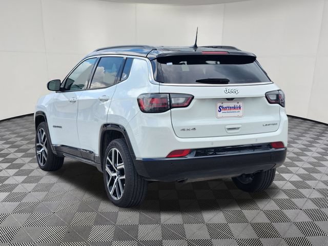 Used 2025 Jeep Compass Limited w/ Elite Group AWD/4WD image 4