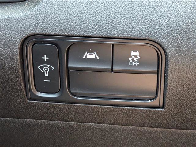 Used 2021 Kia Sorento LX FWD image 11