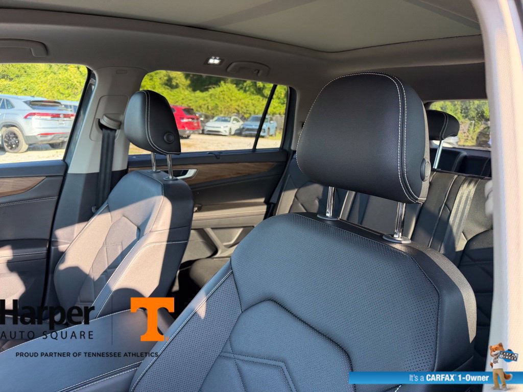 Used 2025 Volkswagen Atlas SE w/ Panoramic Sunroof Package AWD/4WD image 12