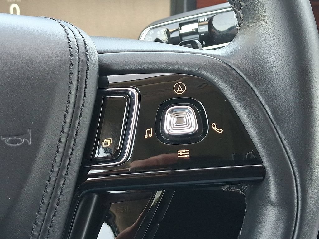 Certified 2023 Lincoln Aviator Reserve w/ Elements Package Plus AWD/4WD image 24
