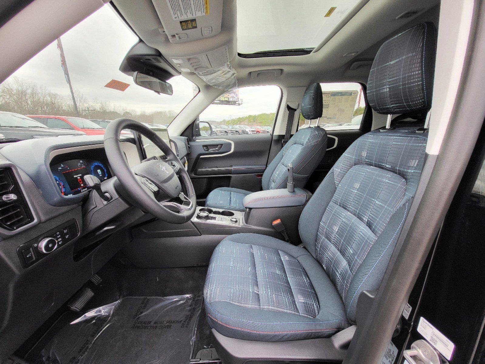 Used 2025 Ford Bronco Sport Heritage w/ Convenience Package image 16