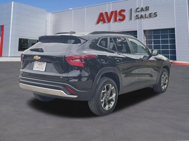 Used 2025 Chevrolet Trax LT w/ LT Convenience Package FWD image 6