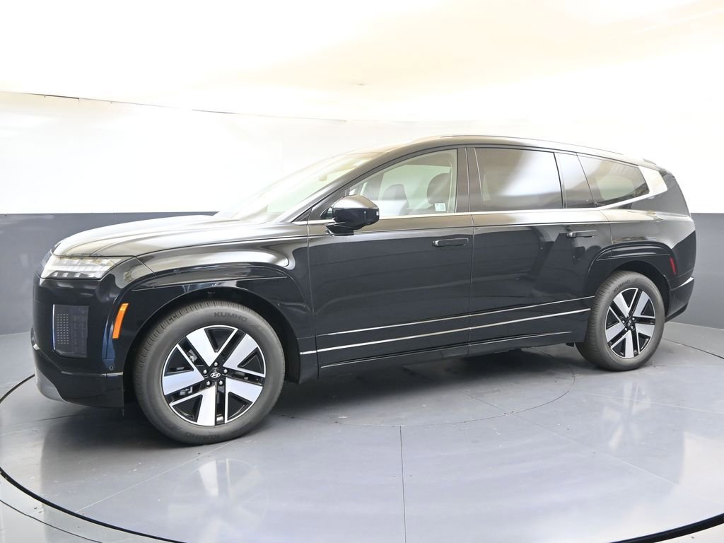 New 2026 Hyundai Ioniq 9 SEL image 2