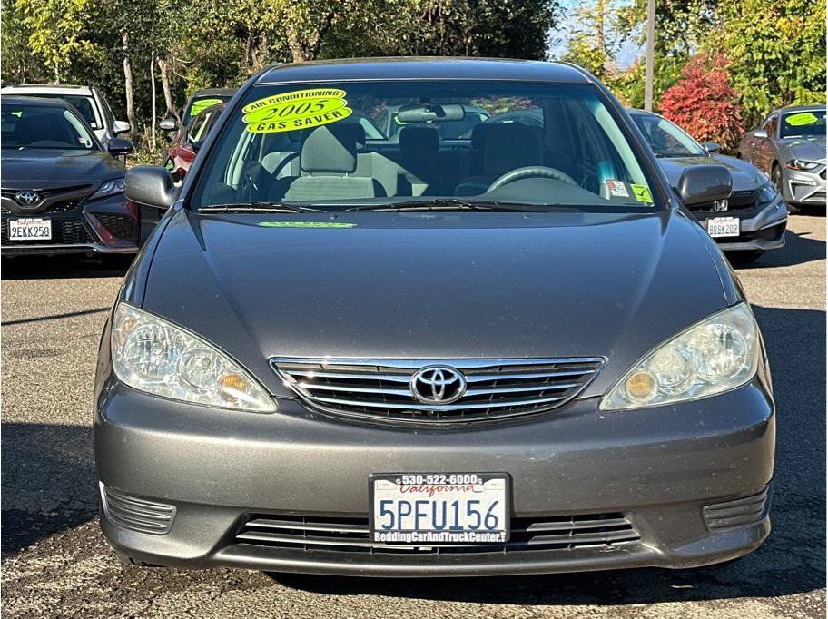 Used 2005 Toyota Camry LE FWD image 2
