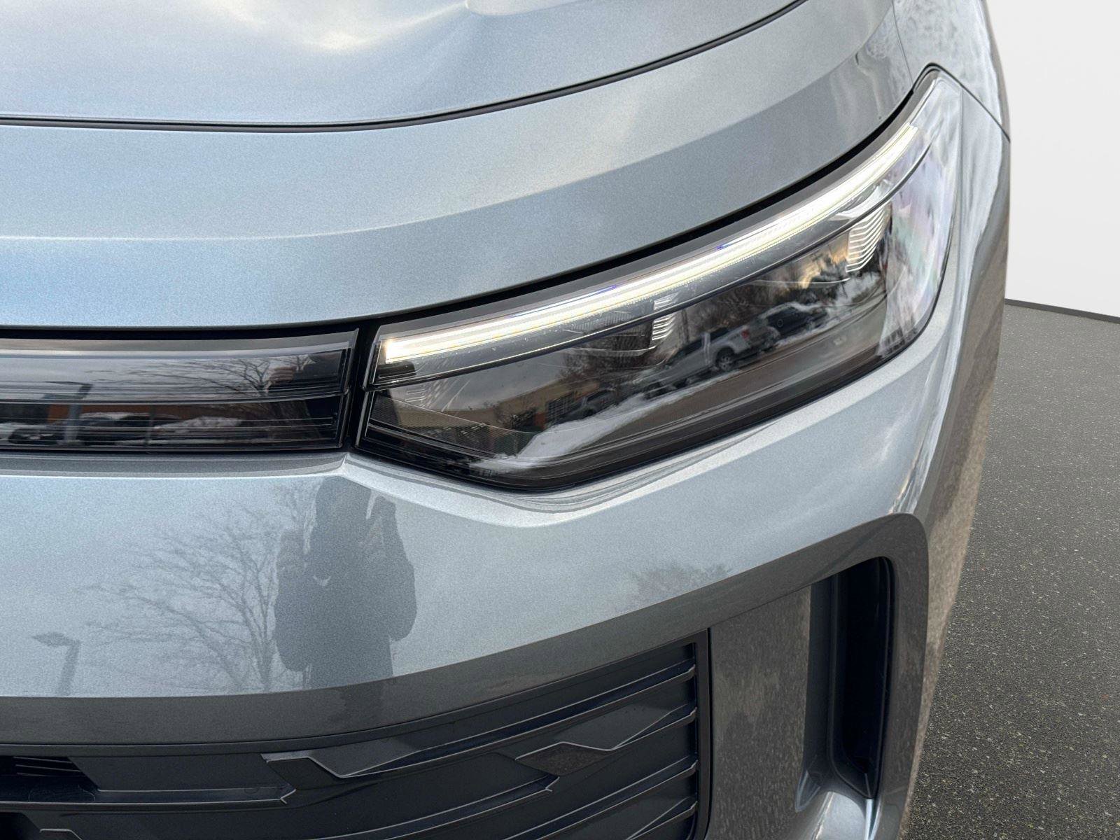 New 2026 Volkswagen Tiguan SE image 10