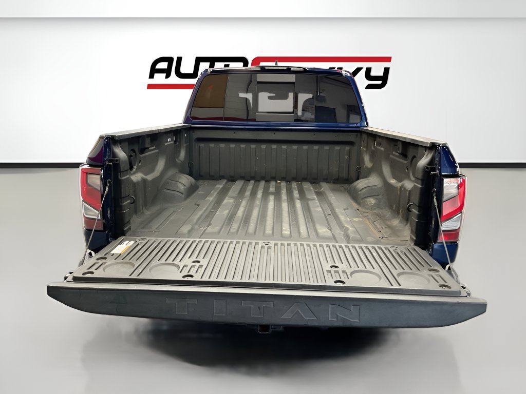 Used 2023 Nissan Titan PRO-4X w/ Pro-4x Utility Package AWD/4WD image 25