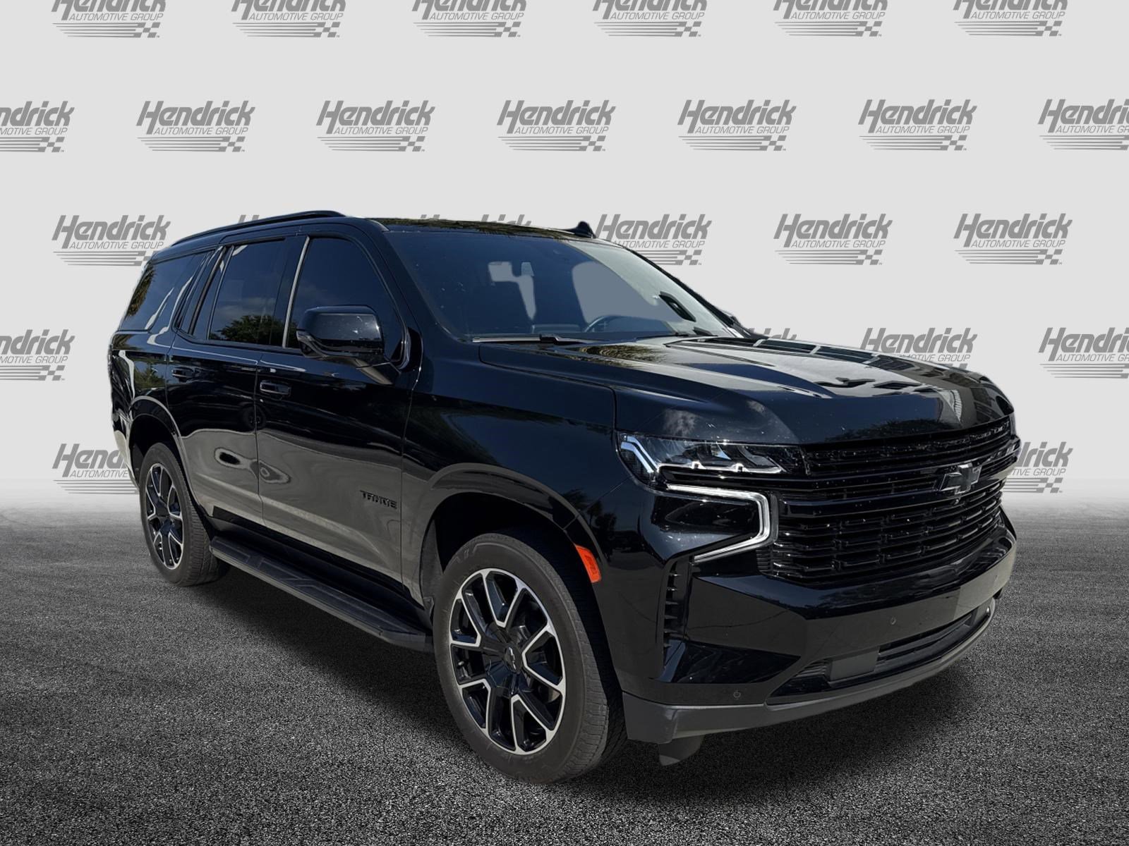 Used 2024 Chevrolet Tahoe RST w/ Luxury Package image 2