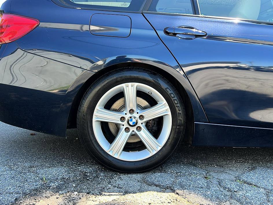 Used 2014 BMW 328i xDrive Wagon AWD/4WD image 22