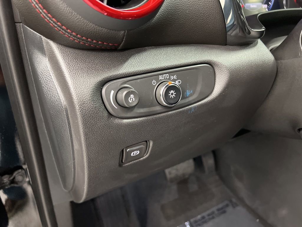 Used 2025 Chevrolet Blazer RS w/ Driver Confidence II Package image 17