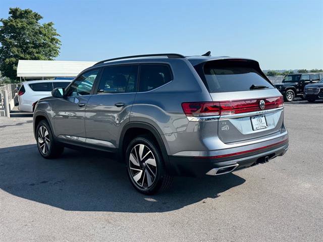 Used 2024 Volkswagen Atlas SE image 5