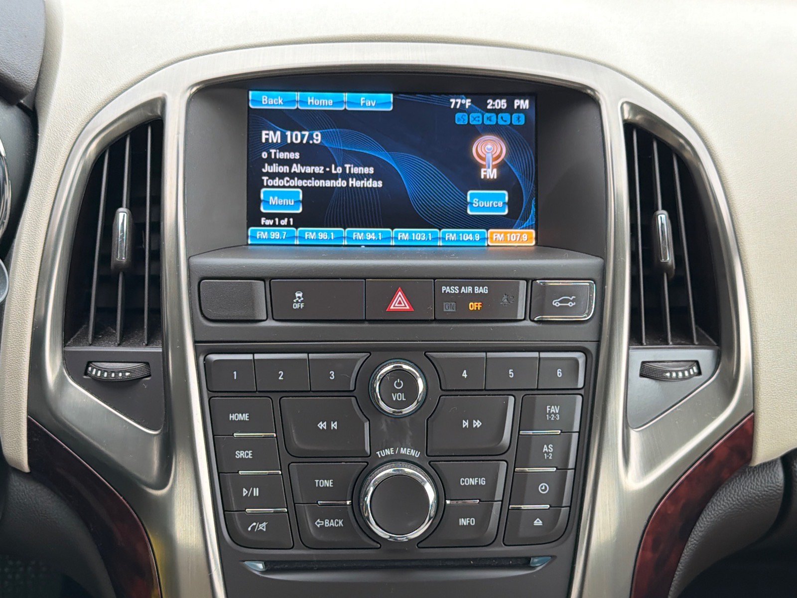 Used 2014 Buick Verano FWD image 19